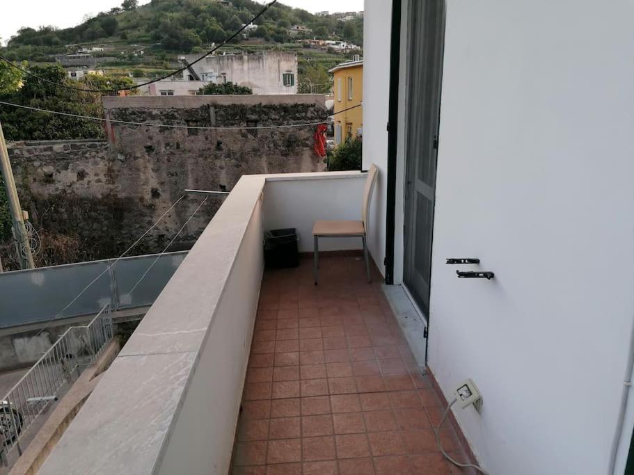Grazioso Appartamento A Ischia Zona Pilastri Exterior foto